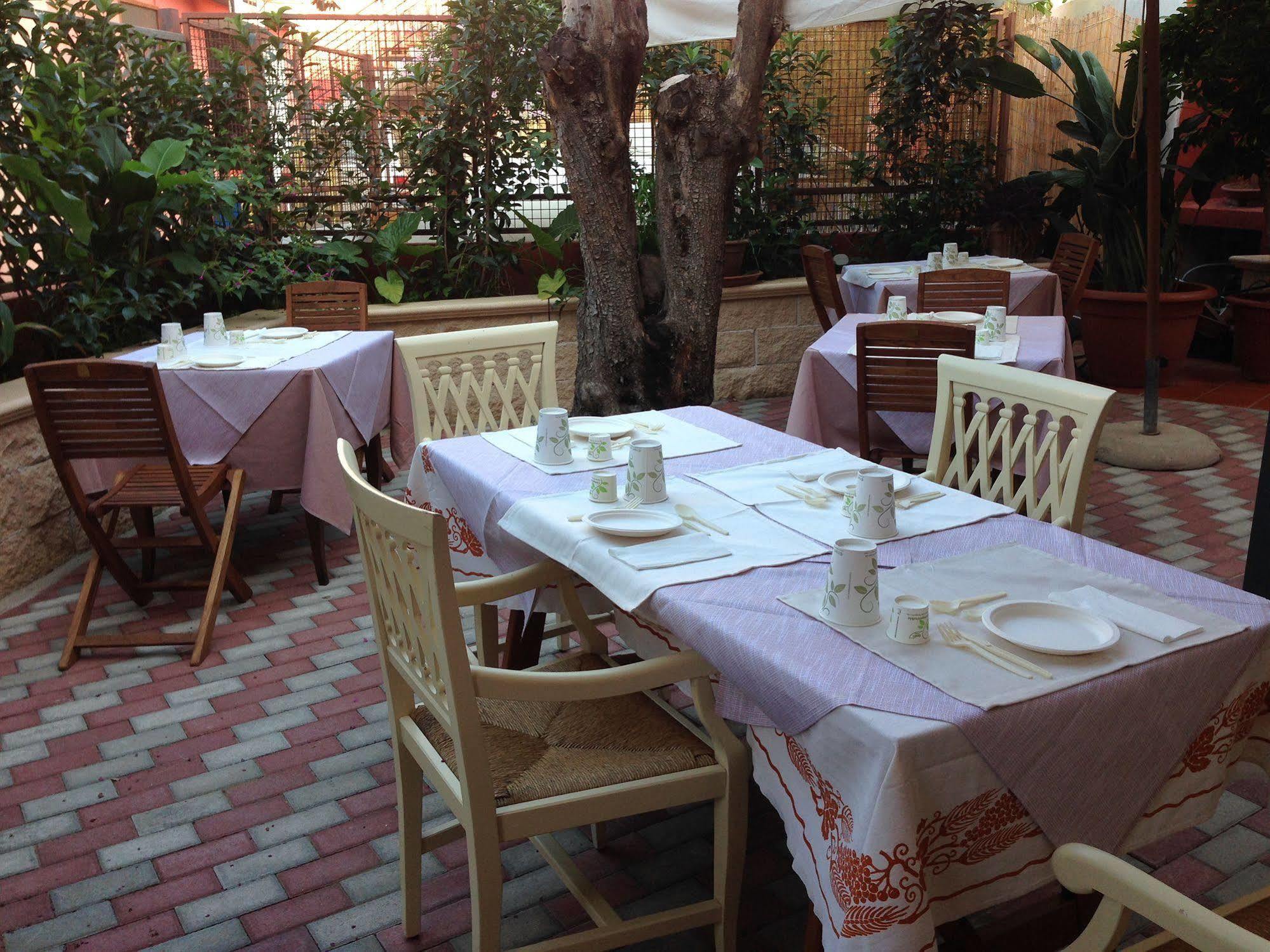 Locanda Degli Artisti Tortolì المظهر الخارجي الصورة